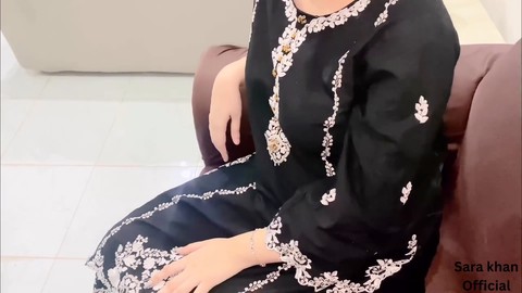 Sara Khan mit ihrer heißen arabischen Mutter und einem exotischen asiatischen Mädchen in einer dampfenden Situation