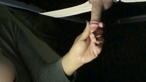 Грудастая жена, доильный стол, поглаживание