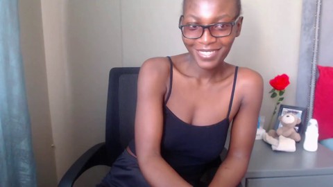 La beauté kenyan amateur Freakienasty cherche un partenaire pour s'amuser et se faire plaisir
