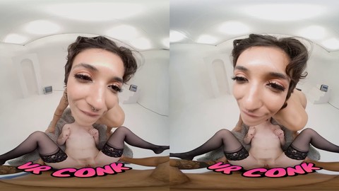 La parodia porno VR di Matrix XXX: fantasia a tre in VR con le cosplayer Brooklyn Gray & Emma Starletto